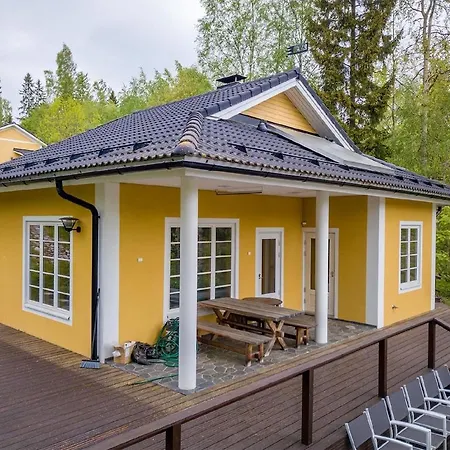 Lovely Riverside Close To Tampere *